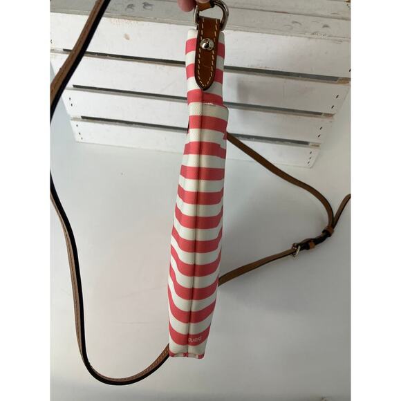 DOONEY & BOURKE PINK, WHITE STRIPED SMALL CANVAS CROSSBODY BAG - Picture 4 of 16